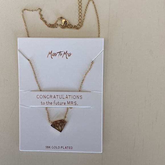 Miss to Mrs box goodies - Picture 2 of 9